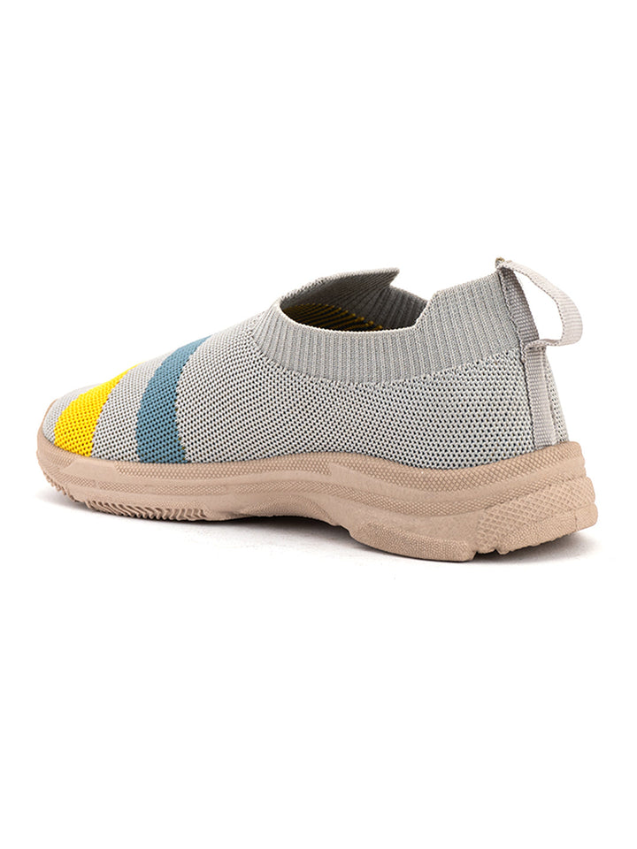 Khadim Pugo Casual Sports Shoe Sneakers for Girls  - 5-7.5 yrs
