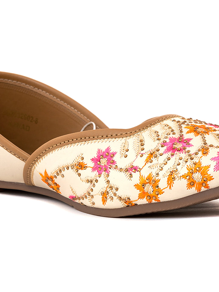 Khadim Nagra Jutti for Women
