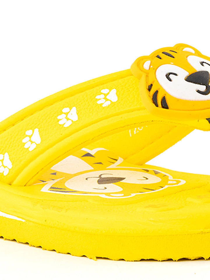 Khadim Bonito Casual Flip Flops for Kids  - 2-4.5 yrs